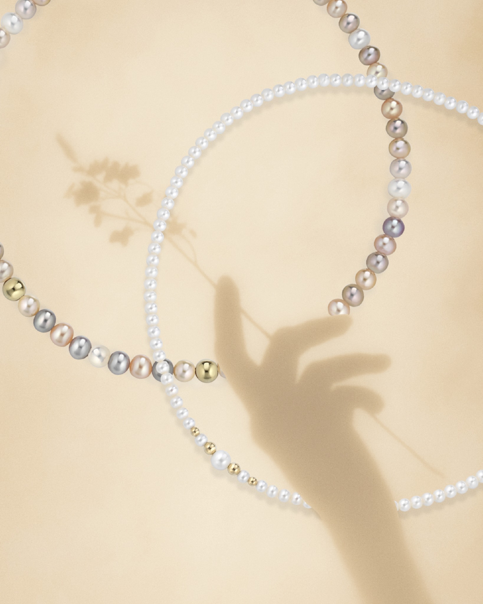 Outfit leggeri, accessori che fanno la differenza. La primavera è tutta qui, e l’estate sta arrivando.
#LELUNE #lelunegioielli #gioiellidonna #madeinitalyjewels #gioielli #madeinitaly #italy #spring