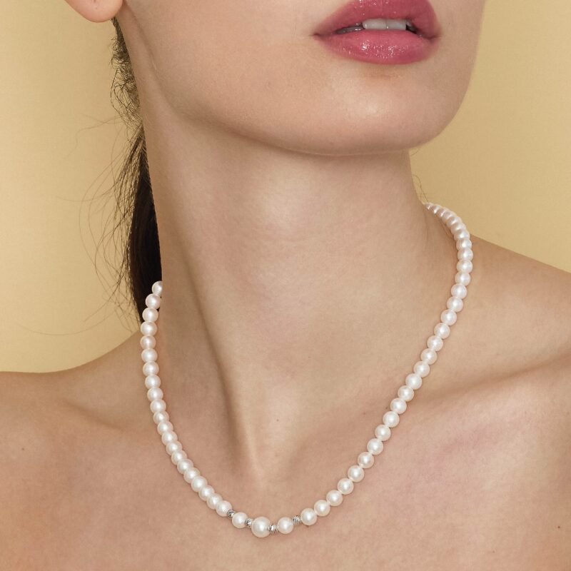 Collana con perle coltivate d'acqua dolce con sfere e chiusura in oro 18kt - Image 2