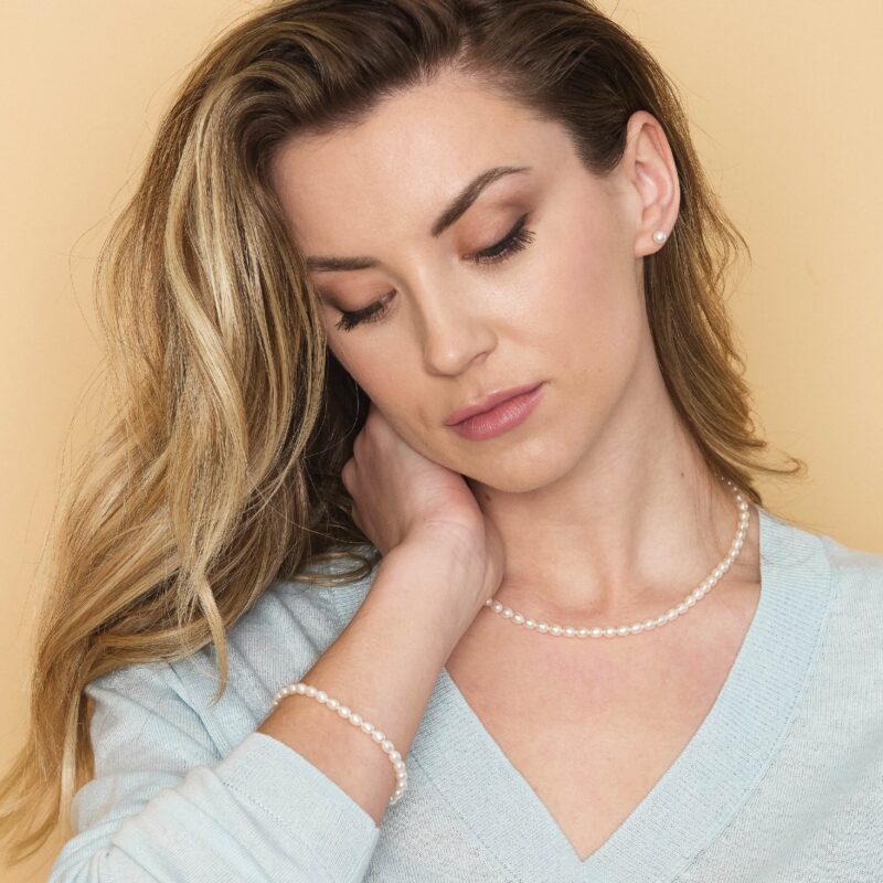 Collana con perle coltivate d'acqua dolce forma a RISO e chiusura in oro 18kt - immagine 3